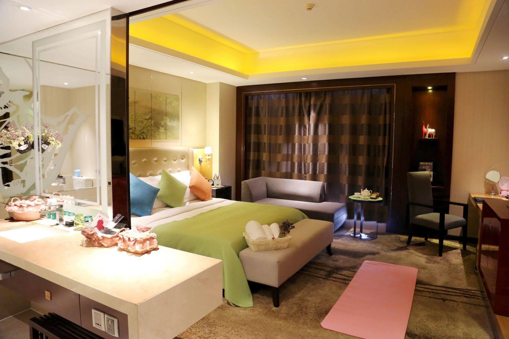 Lia! Chengdu Hotel Εξωτερικό φωτογραφία